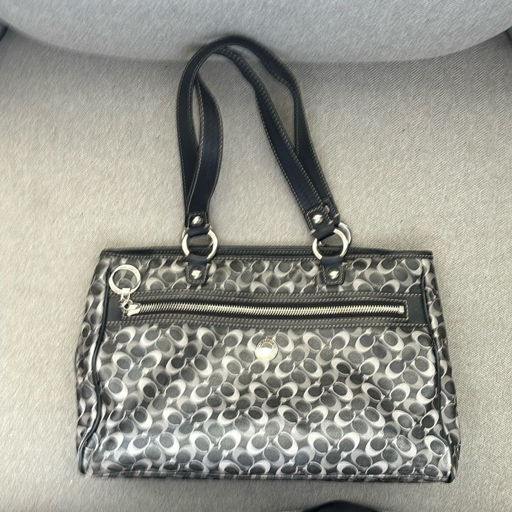 Coach Chelsea Bias Signature Shoulder Bag Purse